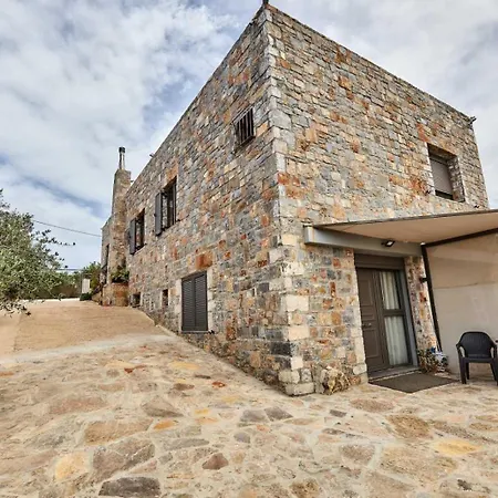 Natura Stone House Holiday home